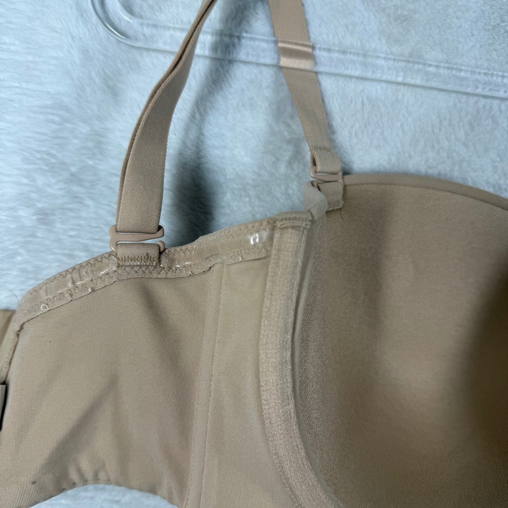SKIMS Fits Everybody Multi-Way Bandeau Bra Clay Beige 32DDD BA-BAN-9055 NEW - Picture 9 of 12